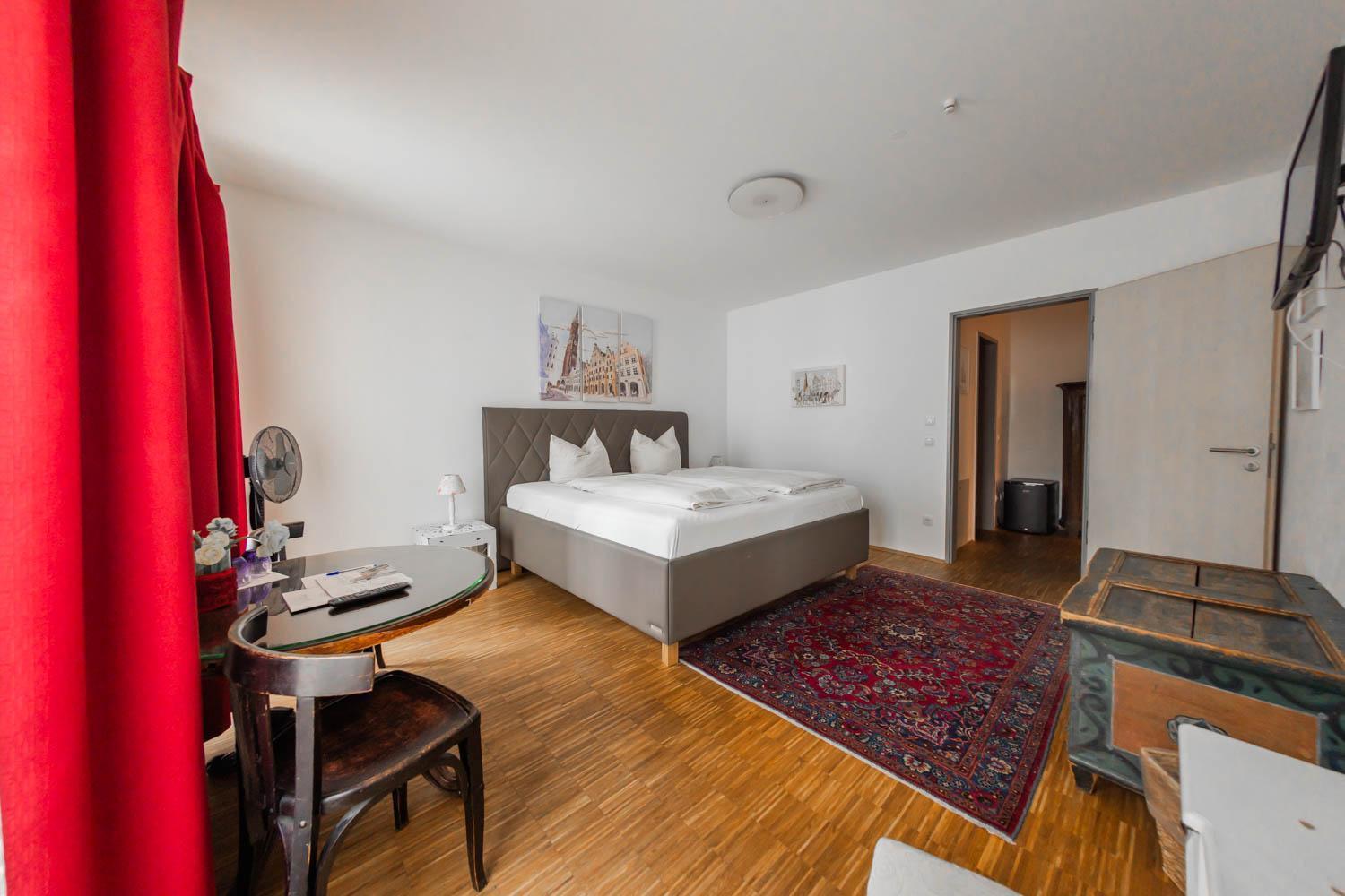Hotel Freischuetz 란츠후트 외부 사진